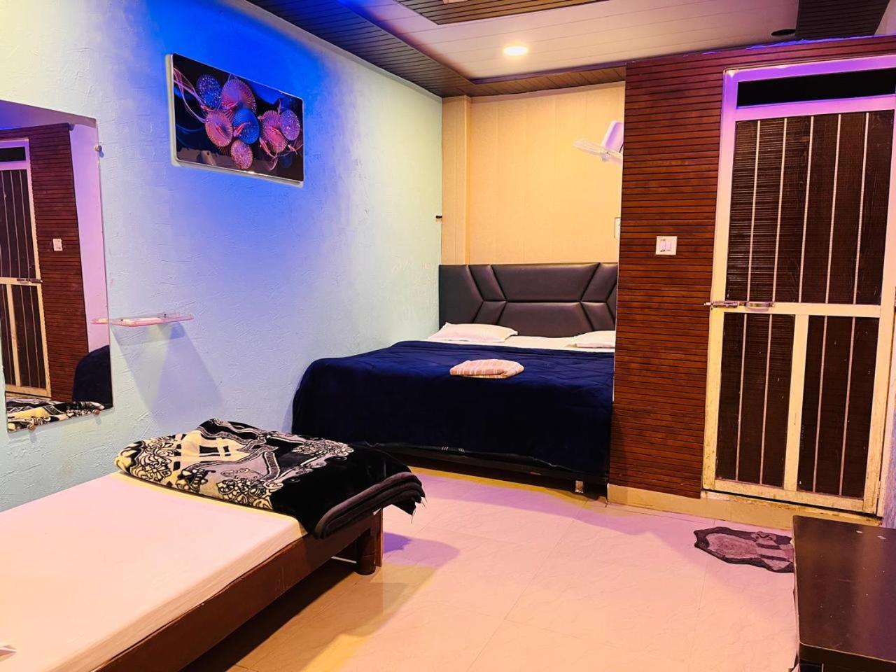Pallav Guest House Ujjain Exterior photo