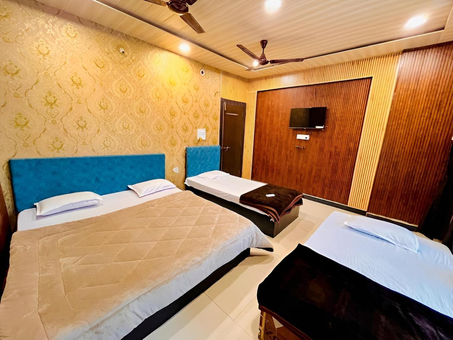 Pallav Guest House Ujjain Exterior photo